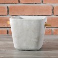 Betonowa Doniczka z Drewnianymi Uchwytami – Skandynawski Styl