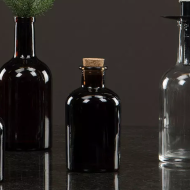 Szklana Butelka z Korkiem – Bursztynowa Elegancja do Kuchni i Dekoracji 250 ml