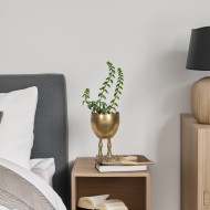 Złota Metalowa Osłonka Wielkanocna w Kształcie Jajka na Nóżkach – Elegancka Dekoracja