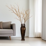 Duży metalowy wazon podłogowy w stylu loft – rdzawa elegancja