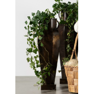 Duży metalowy wazon podłogowy w stylu loft – rdzawa elegancja