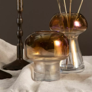 Szklany wazon w kształcie grzybka – elegancka dekoracja do wnętrz