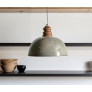 Szara metalowa lampa wisząca z drewnem mango – elegancka i stylowa dekoracja