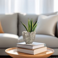 Doniczka betonowa 16 cm | Elegancka osłonka w kształcie kwiatu, efekt kamienia