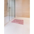 Różowy dywanik łazienkowy z antypoślizgiem 70x45 cm