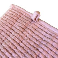 Różowy dywanik łazienkowy z antypoślizgiem 70x45 cm