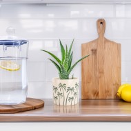 Doniczka ceramiczna beżowa w zielone palmy 14,5x13 cm tropikalna dekoracja do wnętrz