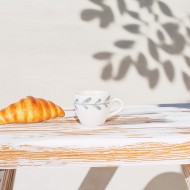 Filiżanka ceramiczna do espresso 60 ml biało-zielona z liściem ręcznie malowana