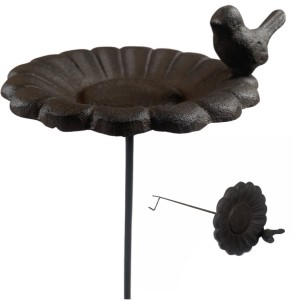Poidełko żeliwne dla ptaków do wbicia w ziemię ⌀15 cm z figurką