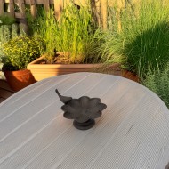 Poidełko żeliwne dla ptaków ogrodowe słonecznik 20 cm dekoracyjne