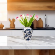 Wazon ceramiczny biały z niebieskim wzorem 22 cm – dekoracyjny wazon w stylu klasycznym