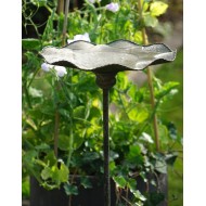 Metalowe poidełko dla ptaków ogrodowe stare złoto 31 cm x 109 cm