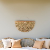 Dekoracja ścienna boho z trawy morskiej – półksiężyc, naturalny kolor