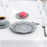 Talerz deserowy ceramiczny szaro-błękitny 20 cm – elegancki kształt