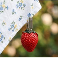 Obciążniki do obrusu truskawki klipsy na wiatr zestaw 4szt ogrodowe