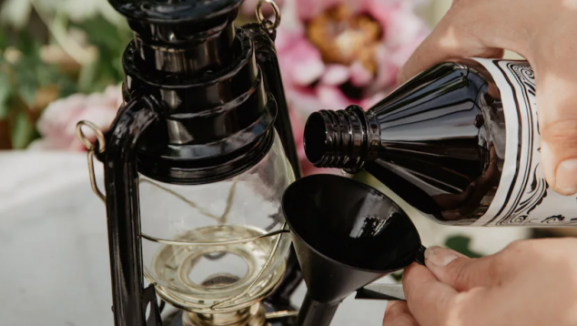 Lampy naftowe i dodatki