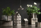 LAMPION DOMEK METALOWY SREBRNY 33X15CM