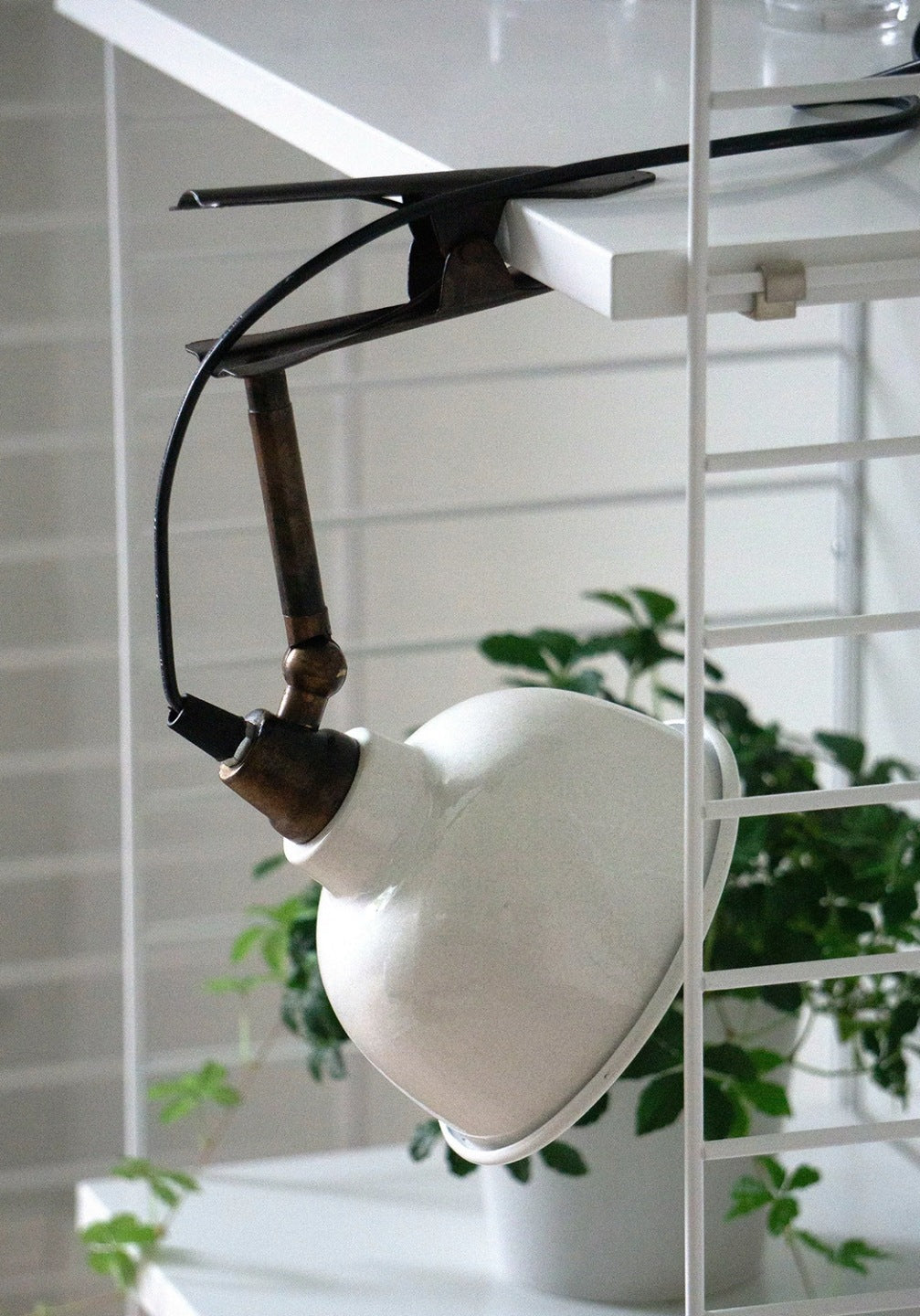 LAMPA z klipsem RETRO biała 14cm