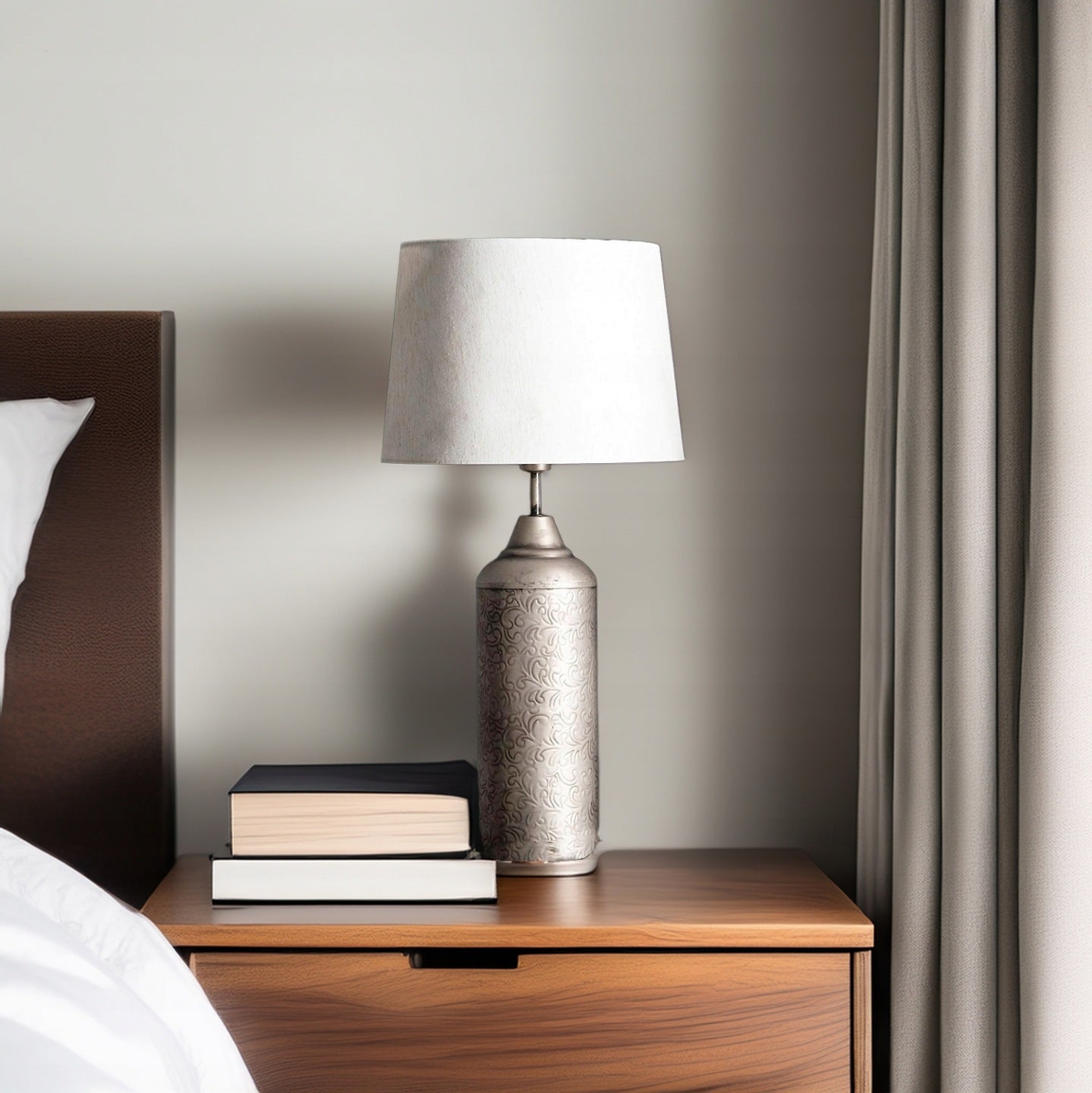 LAMPA STOŁOWA LOFT SREBRNA 53CM