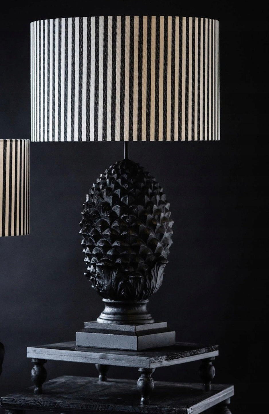 KLOSZ ABAŻUR DUŻY W PASKI DO LAMPY 40cm