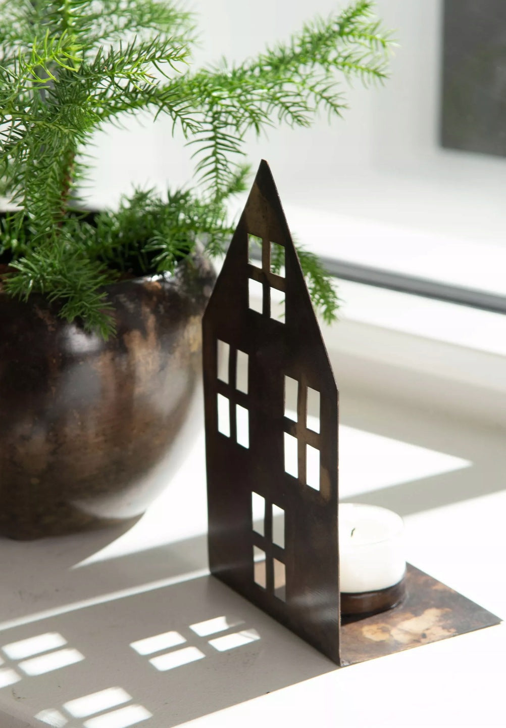 ŚWIECZNIK DOMEK TEALIGHT 15CM