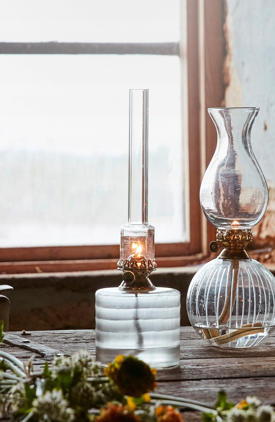 KLOSZ DO LAMPY NAFTOWEJ SZKLANY PRZEZROCZYSTY 21CM DŁUGI DO LAMP NAFTOWYCH